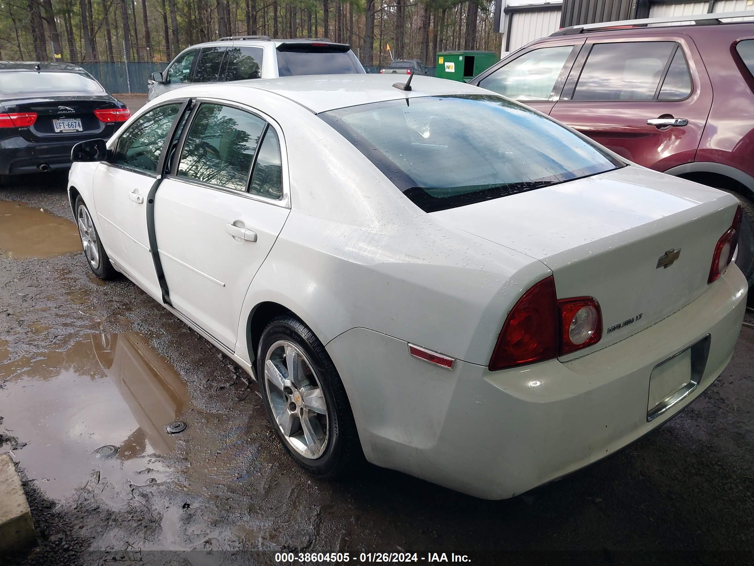 Photo 2 VIN: 1G1ZD5E12BF112494 - CHEVROLET MALIBU 