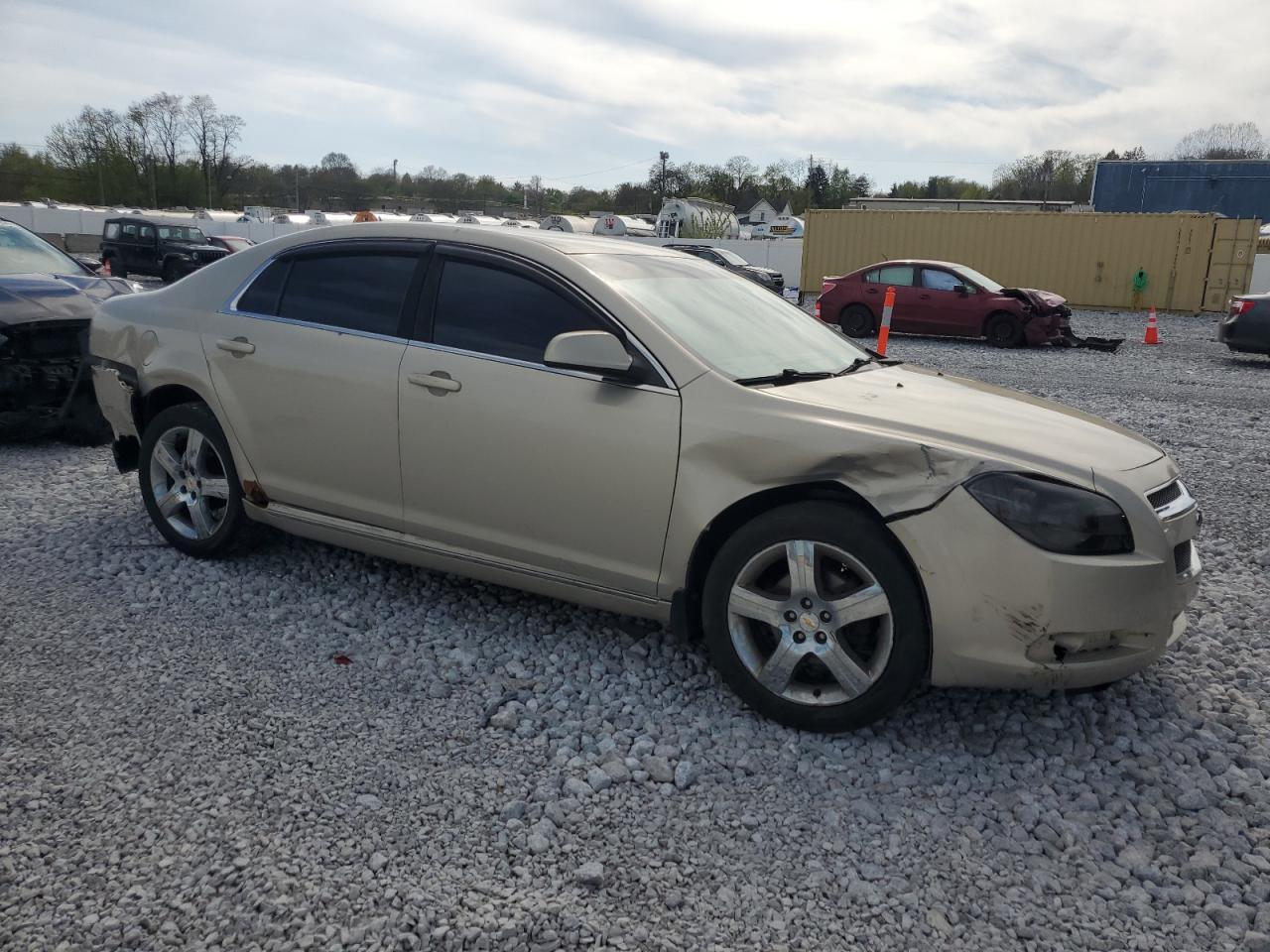 Photo 3 VIN: 1G1ZD5E12BF355836 - CHEVROLET MALIBU 