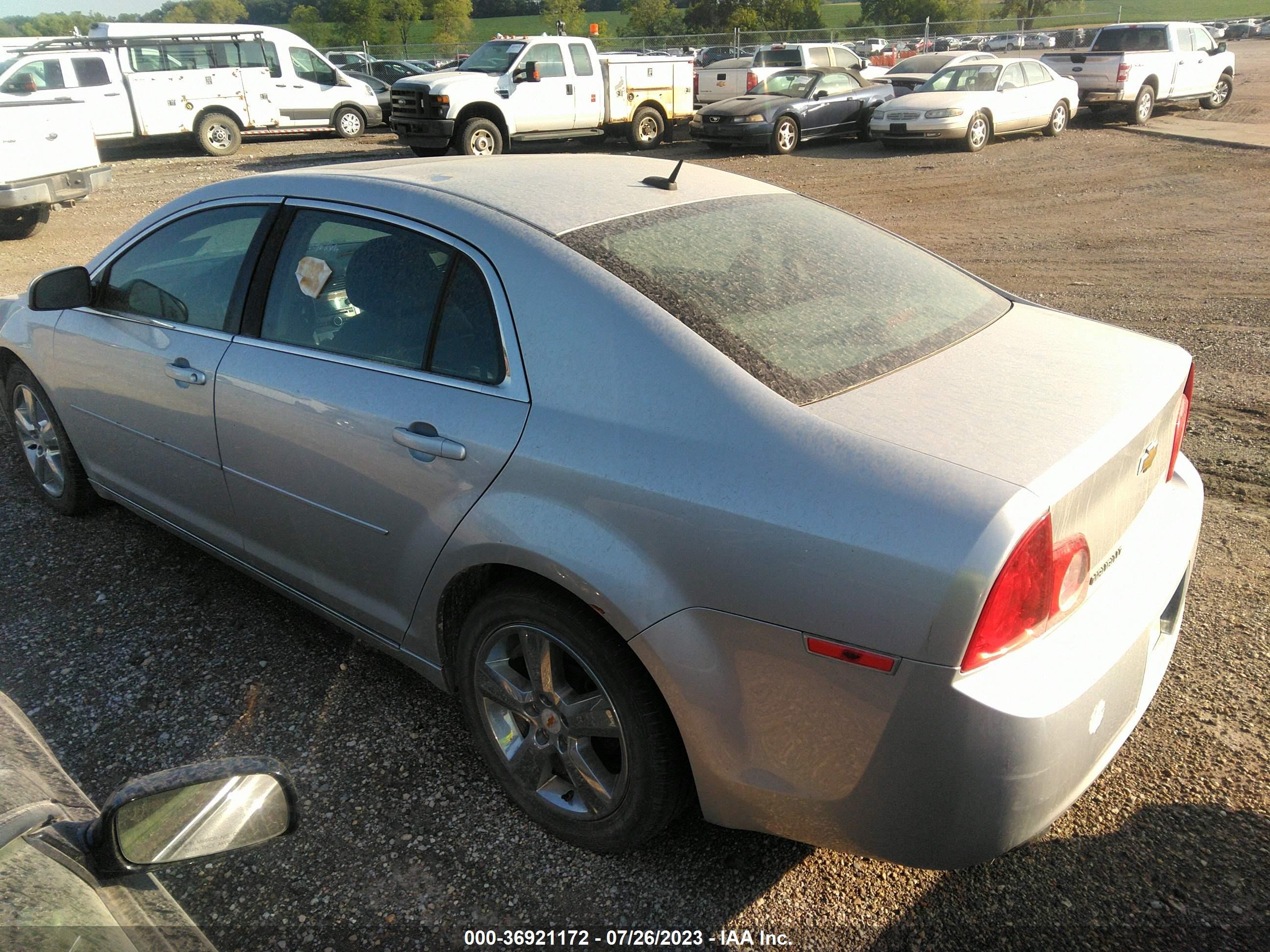 Photo 2 VIN: 1G1ZD5E14BF369981 - CHEVROLET MALIBU 