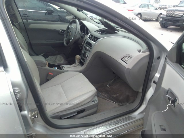 Photo 4 VIN: 1G1ZD5E1XBF390236 - CHEVROLET MALIBU 