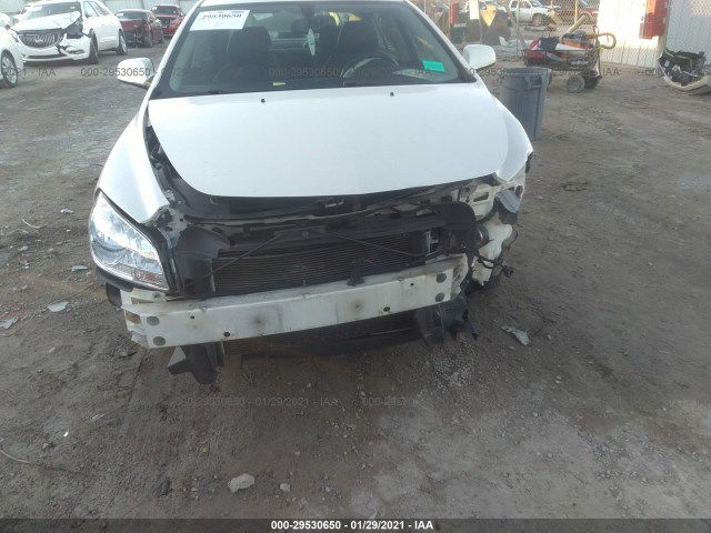 Photo 5 VIN: 1G1ZD5EB0AF226856 - CHEVROLET MALIBU 