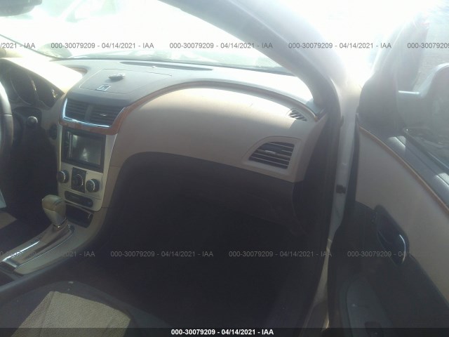 Photo 4 VIN: 1G1ZD5EB0AF262174 - CHEVROLET MALIBU 