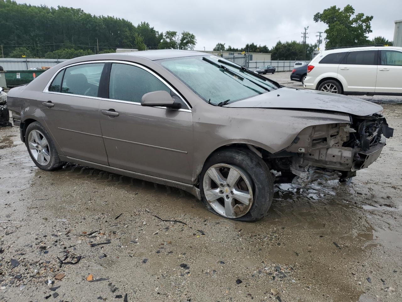 Photo 3 VIN: 1G1ZD5EB9AF325742 - CHEVROLET MALIBU 