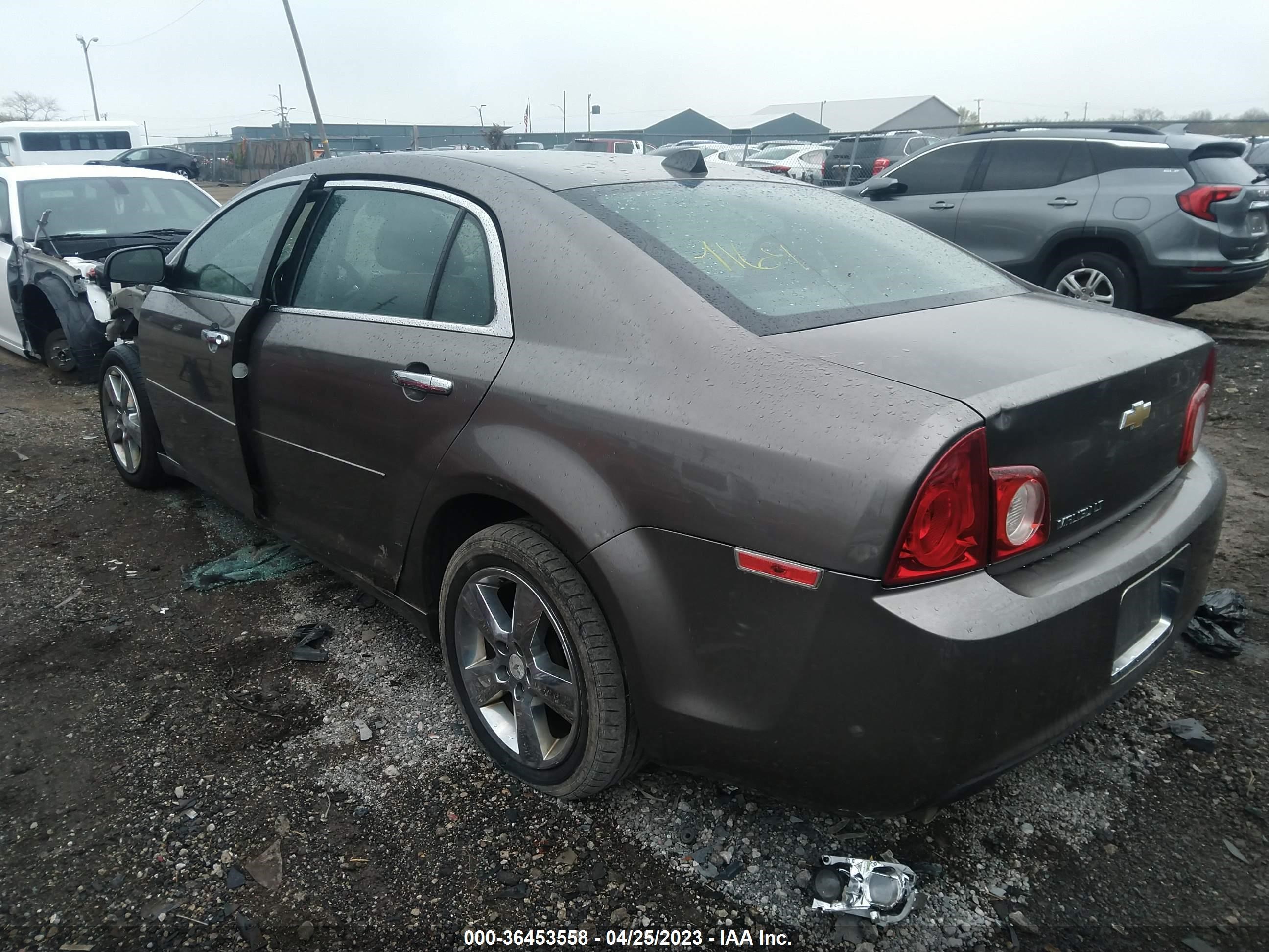 Photo 2 VIN: 1G1ZD5EU3CF269169 - CHEVROLET MALIBU 