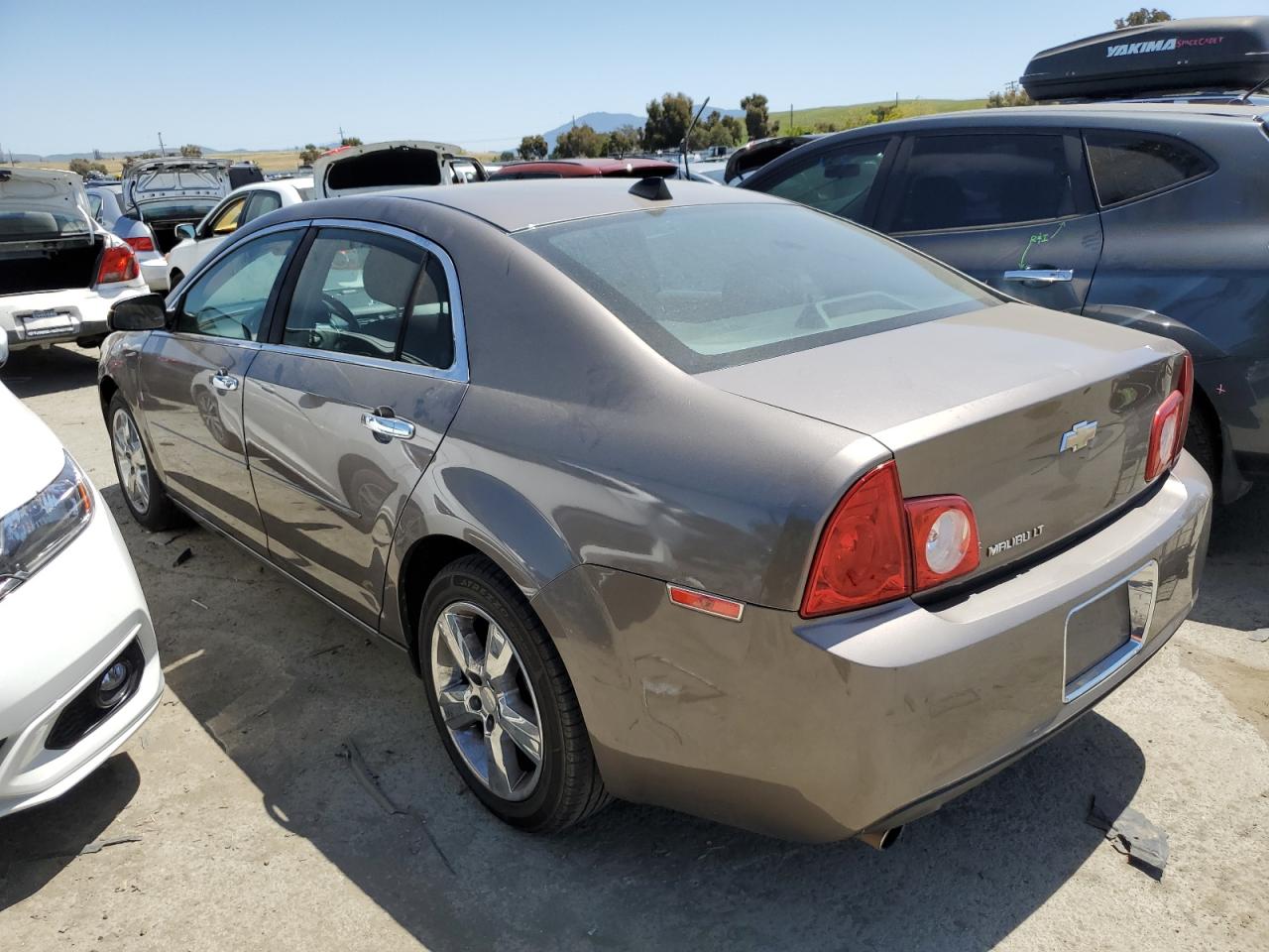 Photo 1 VIN: 1G1ZD5EU4CF216304 - CHEVROLET MALIBU 