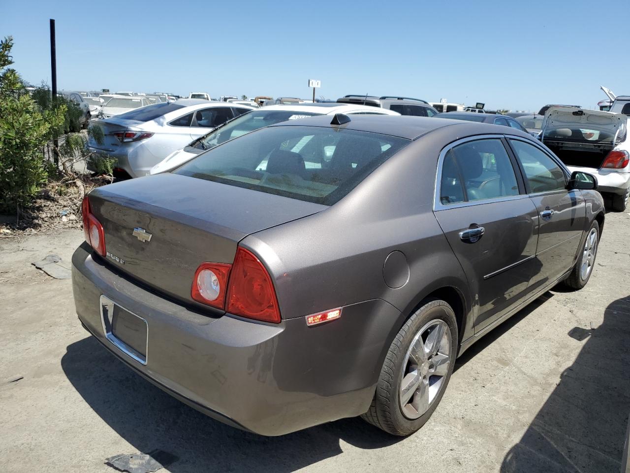 Photo 2 VIN: 1G1ZD5EU4CF216304 - CHEVROLET MALIBU 