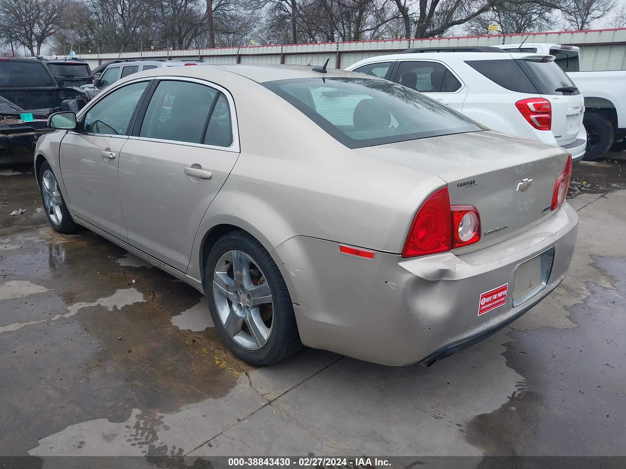 Photo 2 VIN: 1G1ZD5EU9BF232562 - CHEVROLET MALIBU 