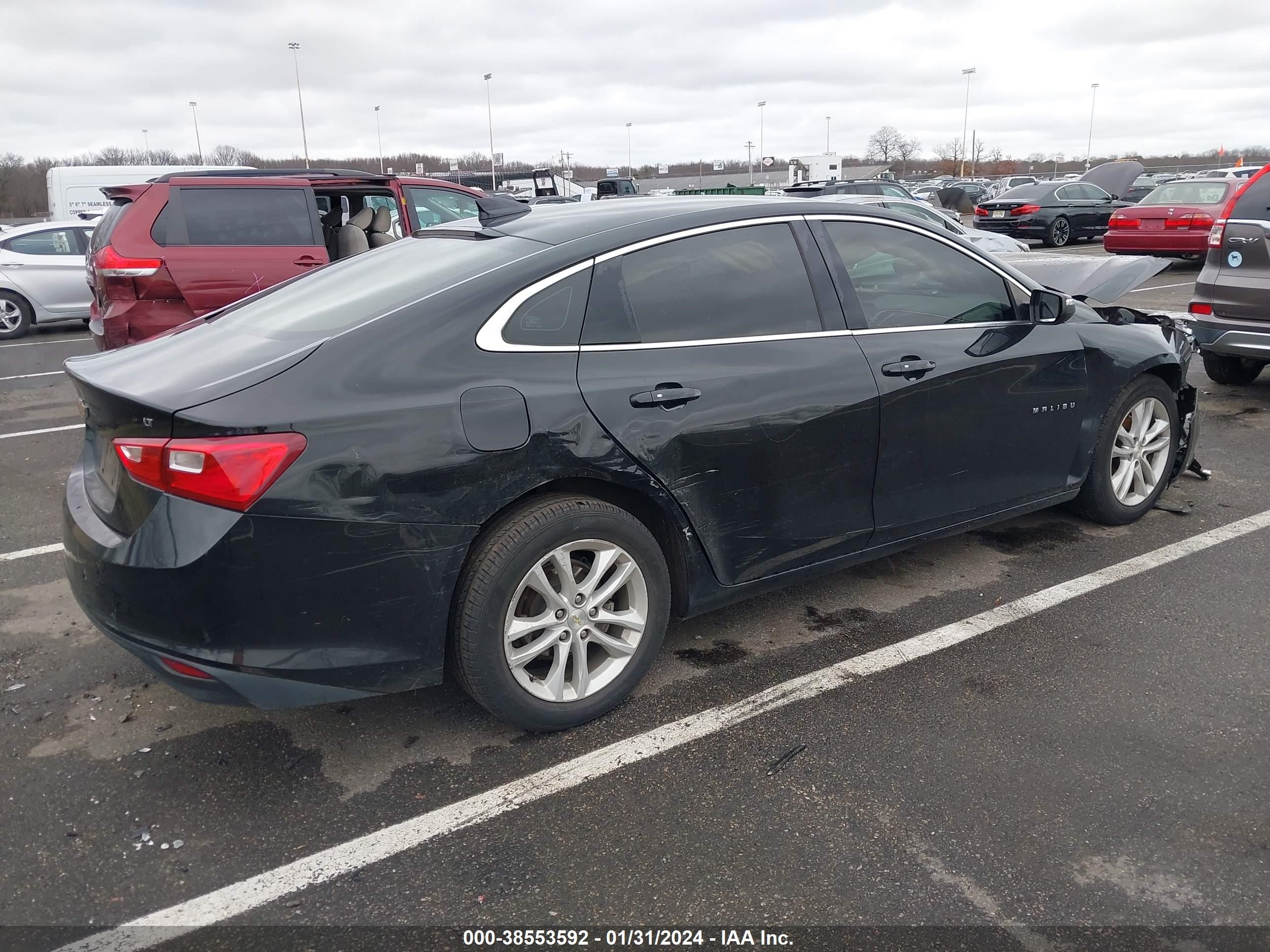 Photo 3 VIN: 1G1ZD5ST0JF134319 - CHEVROLET MALIBU 