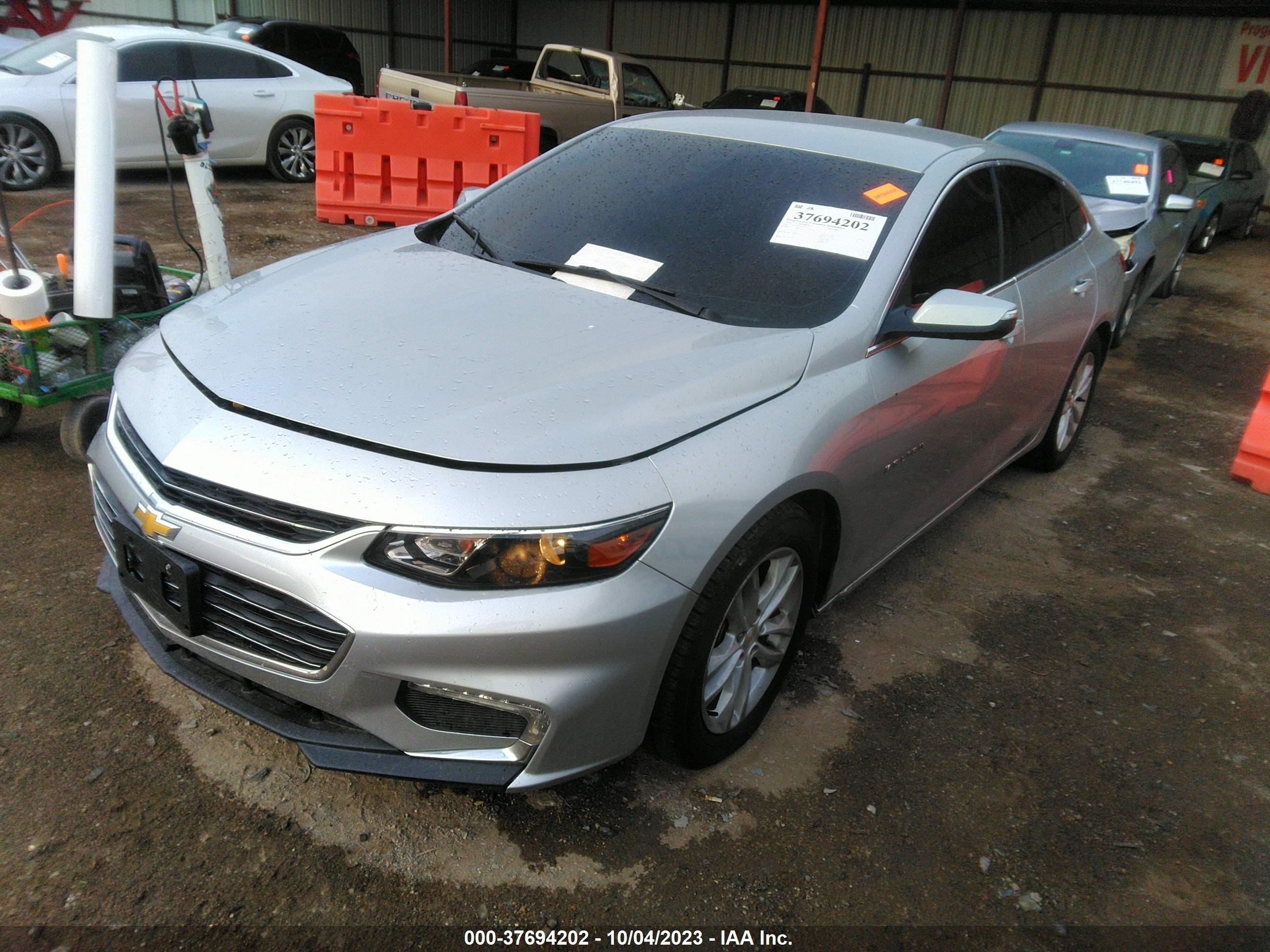 Photo 1 VIN: 1G1ZD5ST0JF229771 - CHEVROLET MALIBU 