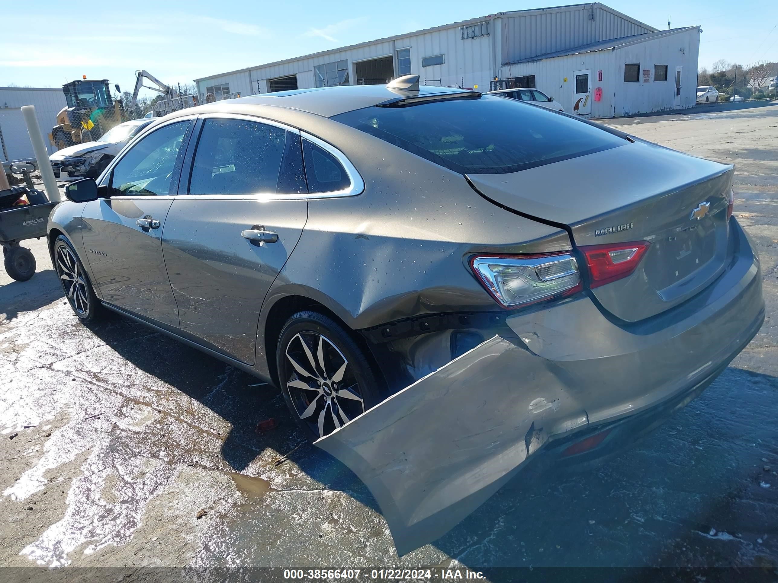 Photo 2 VIN: 1G1ZD5ST0JF256193 - CHEVROLET MALIBU 