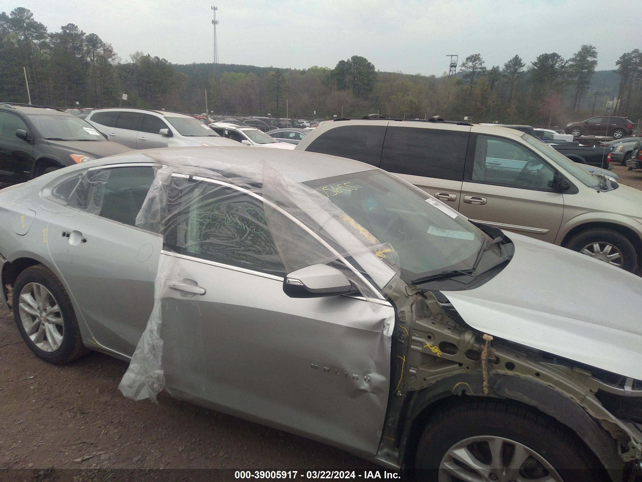 Photo 12 VIN: 1G1ZD5ST0JF262348 - CHEVROLET MALIBU 