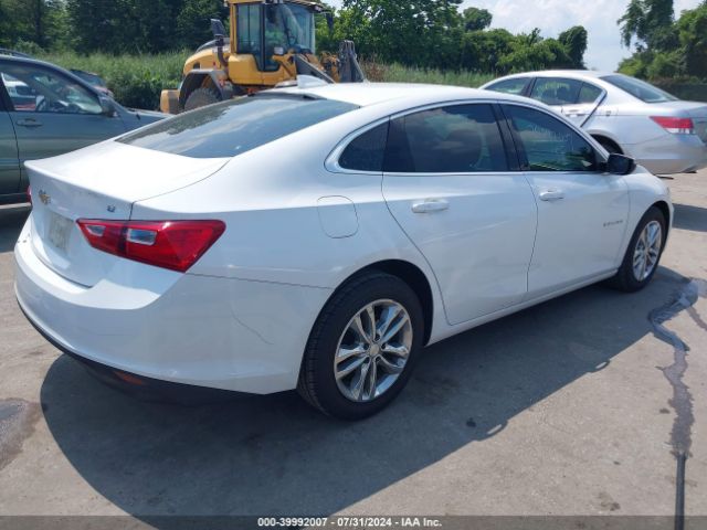 Photo 3 VIN: 1G1ZD5ST0JF262480 - CHEVROLET MALIBU 