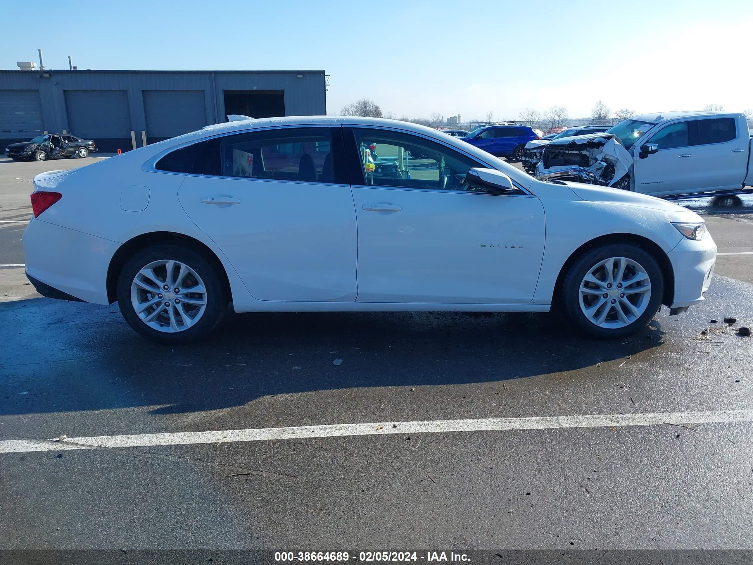 Photo 12 VIN: 1G1ZD5ST0JF264147 - CHEVROLET MALIBU 