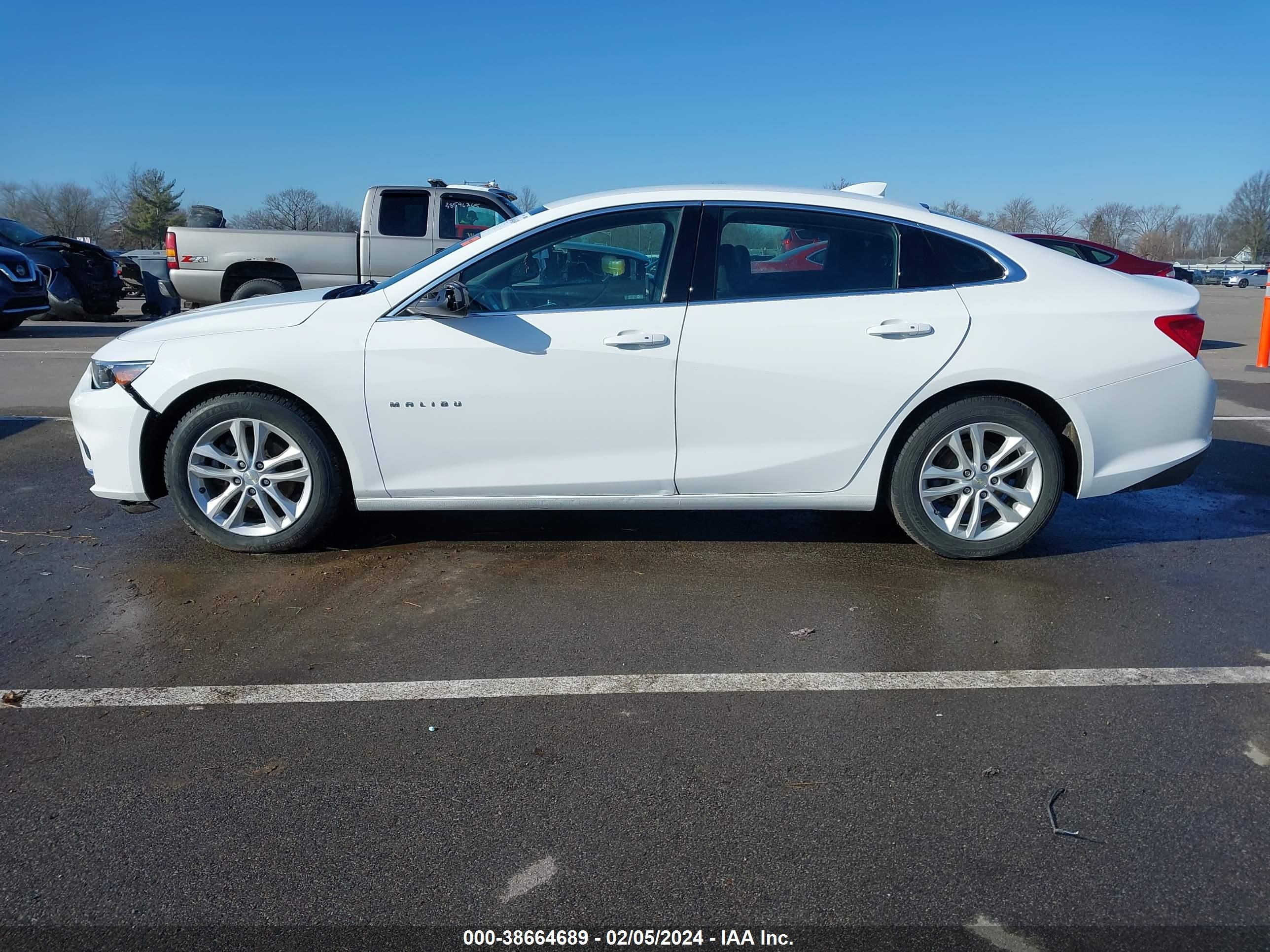 Photo 13 VIN: 1G1ZD5ST0JF264147 - CHEVROLET MALIBU 