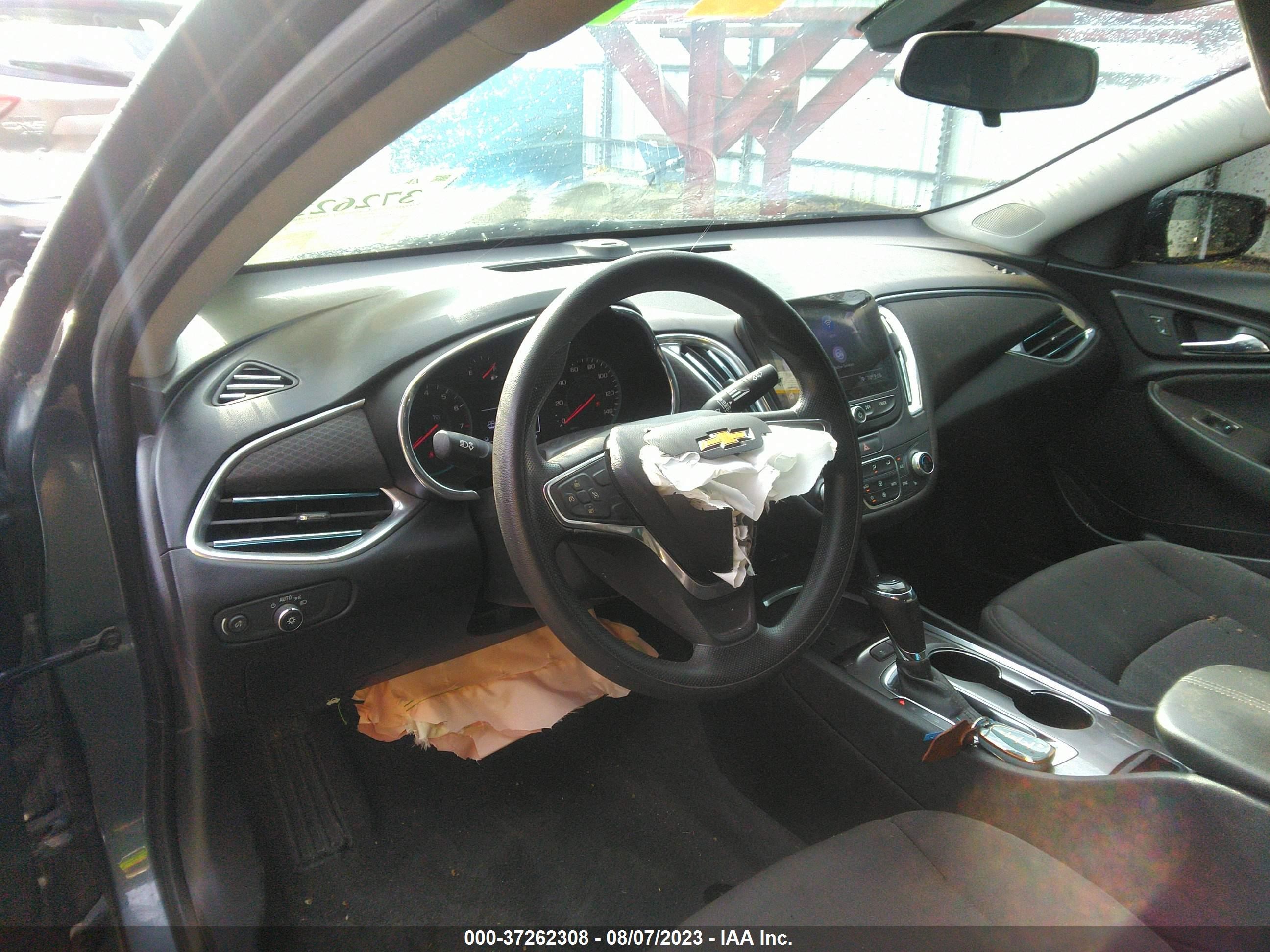 Photo 4 VIN: 1G1ZD5ST0KF148173 - CHEVROLET MALIBU 