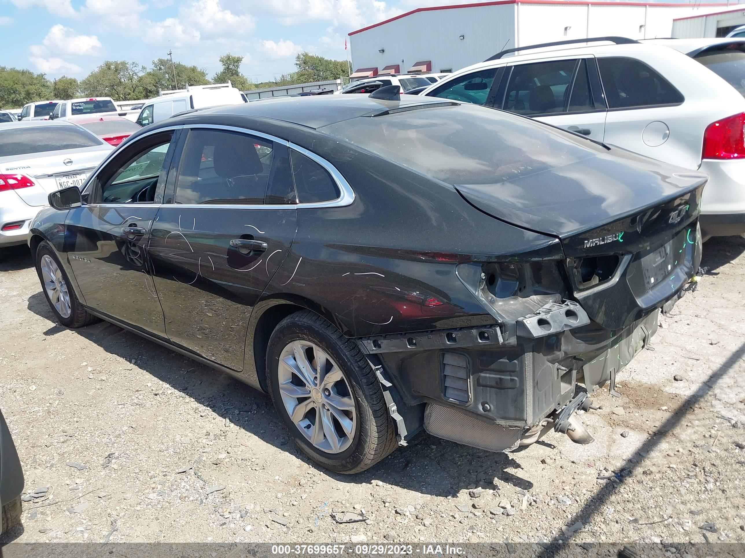 Photo 2 VIN: 1G1ZD5ST0KF164471 - CHEVROLET MALIBU 