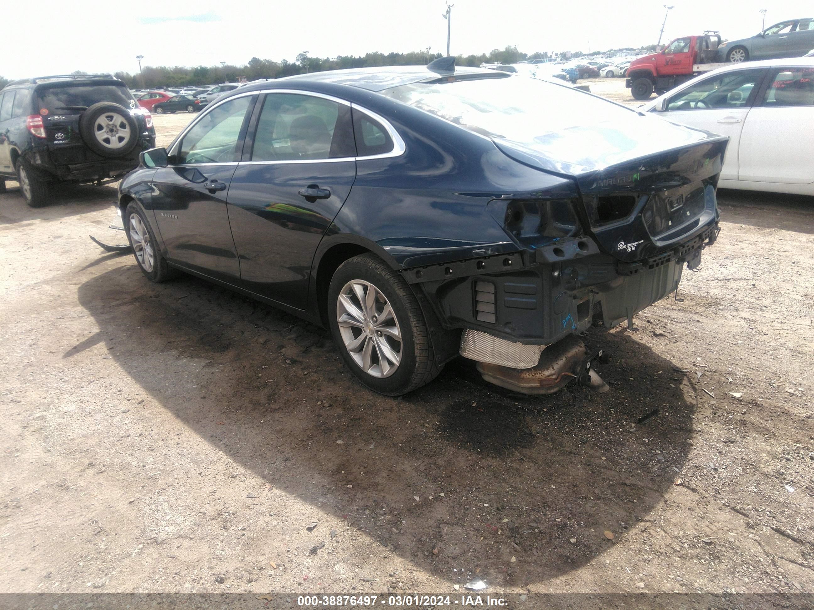 Photo 2 VIN: 1G1ZD5ST0LF122531 - CHEVROLET MALIBU 