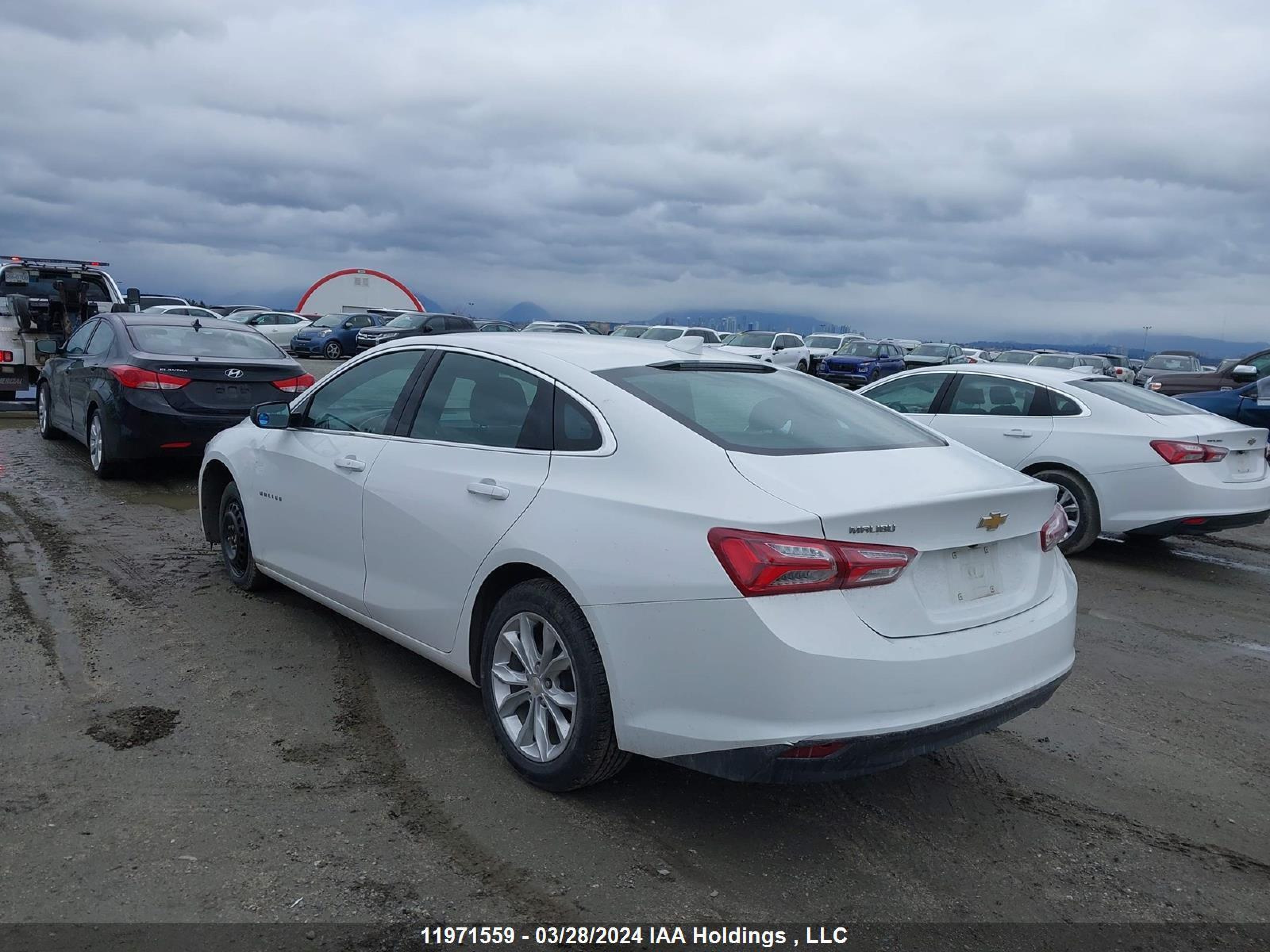 Photo 2 VIN: 1G1ZD5ST0NF110138 - CHEVROLET MALIBU 