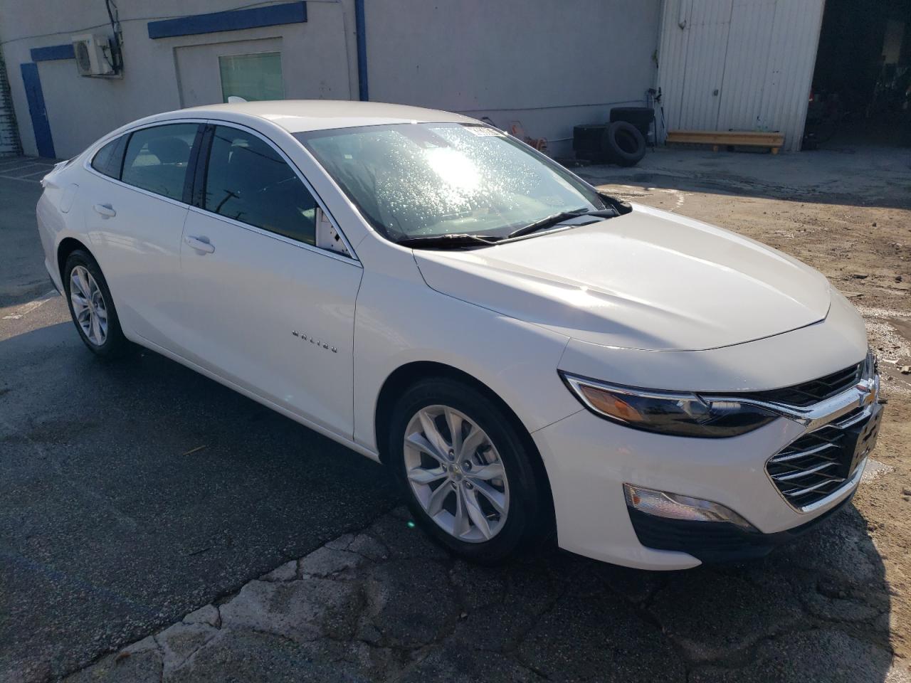 Photo 3 VIN: 1G1ZD5ST0PF154028 - CHEVROLET MALIBU 