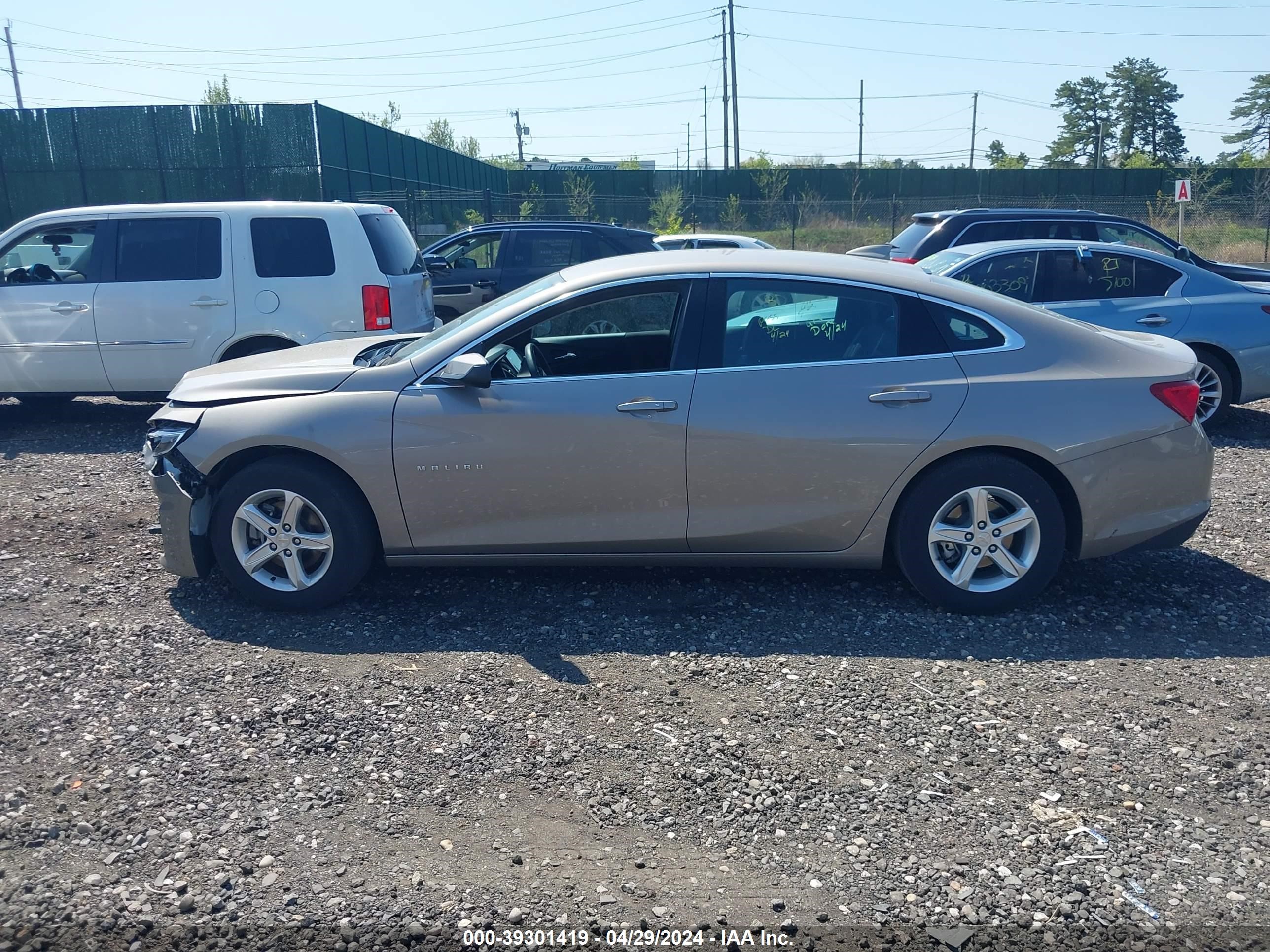 Photo 13 VIN: 1G1ZD5ST0PF170701 - CHEVROLET MALIBU 