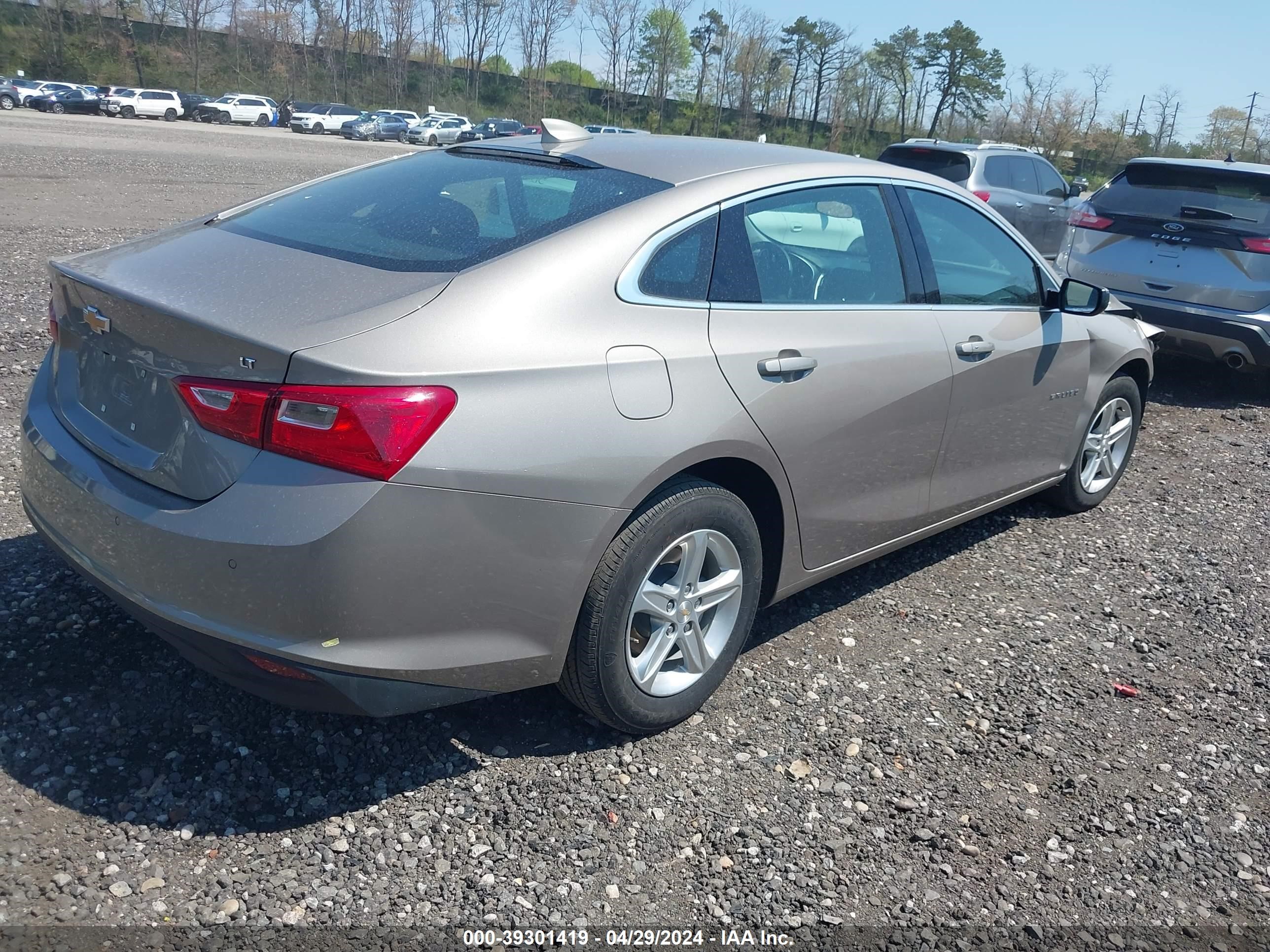 Photo 3 VIN: 1G1ZD5ST0PF170701 - CHEVROLET MALIBU 