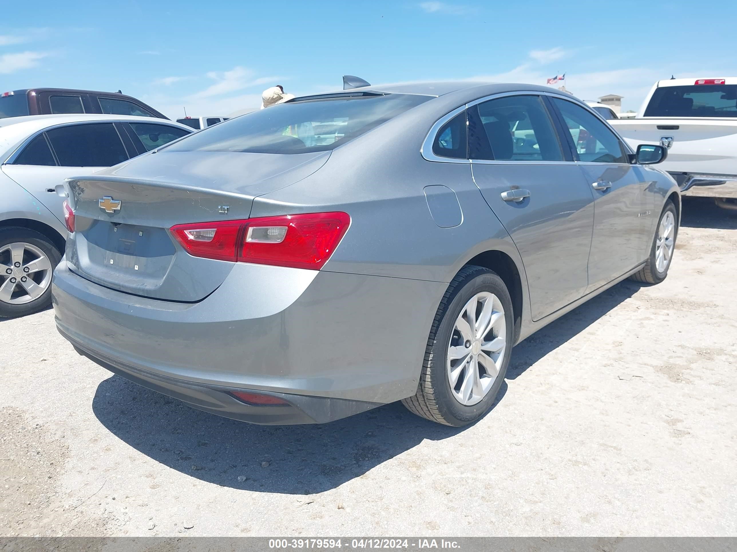 Photo 3 VIN: 1G1ZD5ST0PF228676 - CHEVROLET MALIBU 