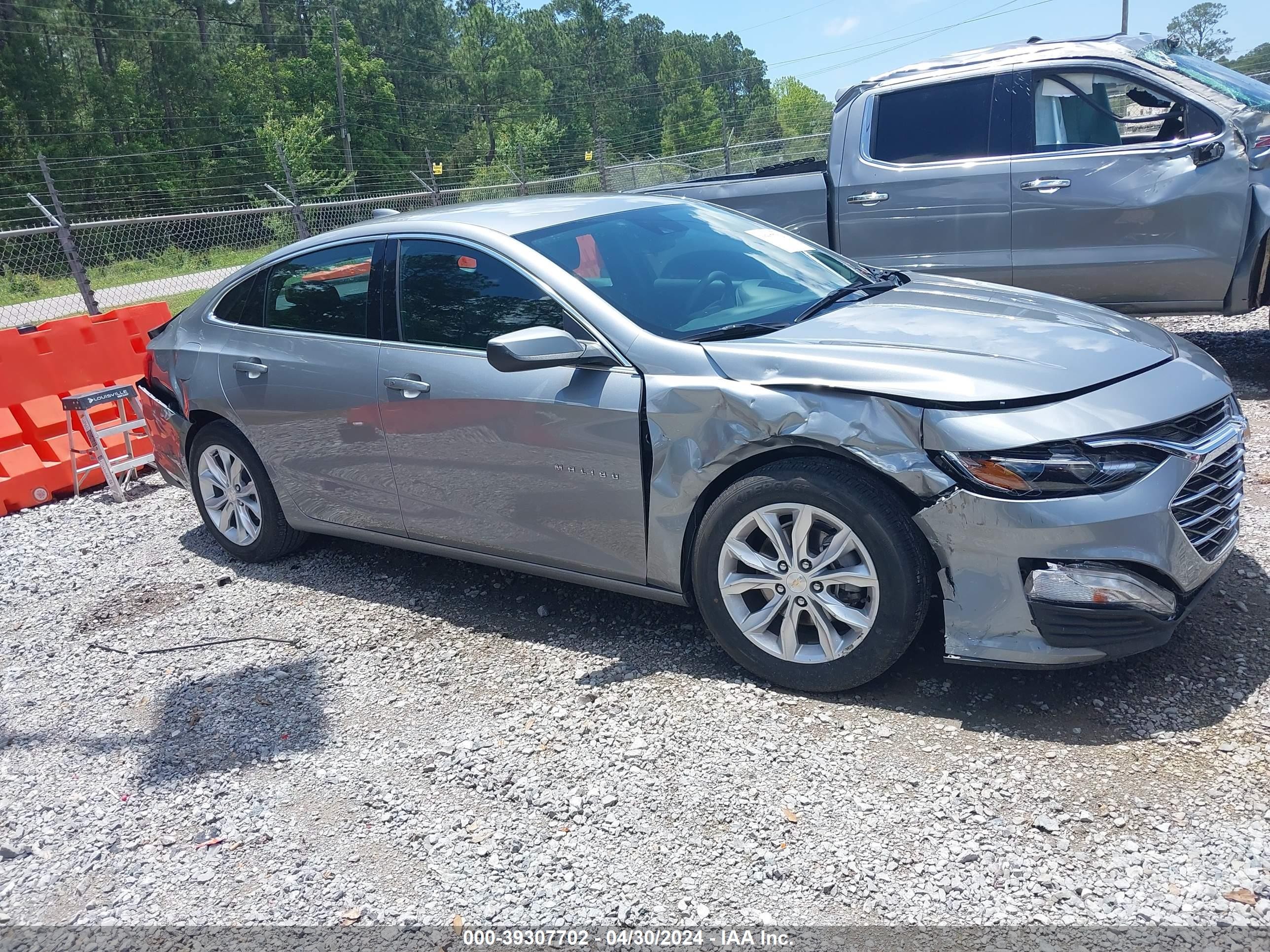 Photo 12 VIN: 1G1ZD5ST0RF131366 - CHEVROLET MALIBU 