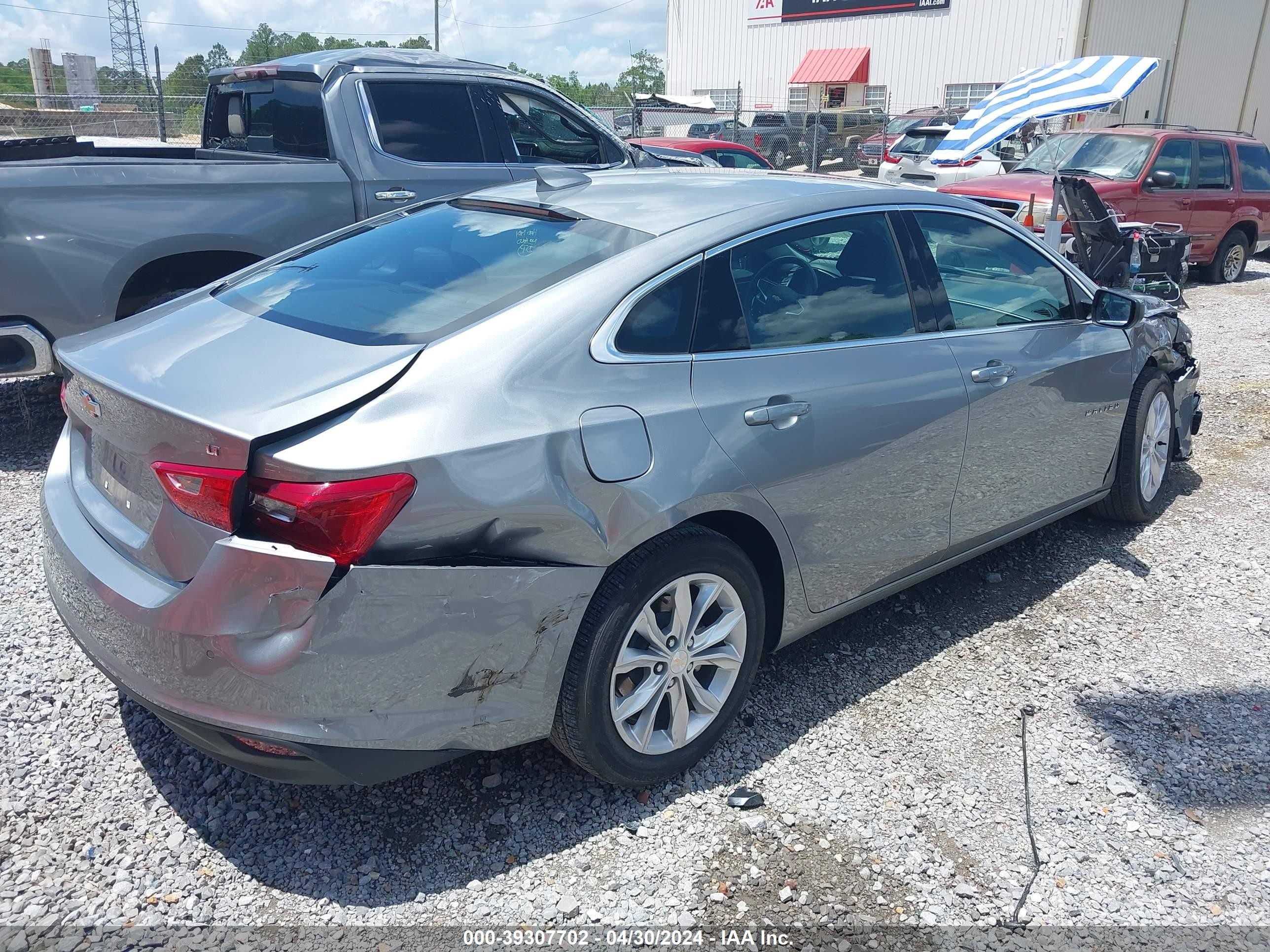 Photo 3 VIN: 1G1ZD5ST0RF131366 - CHEVROLET MALIBU 