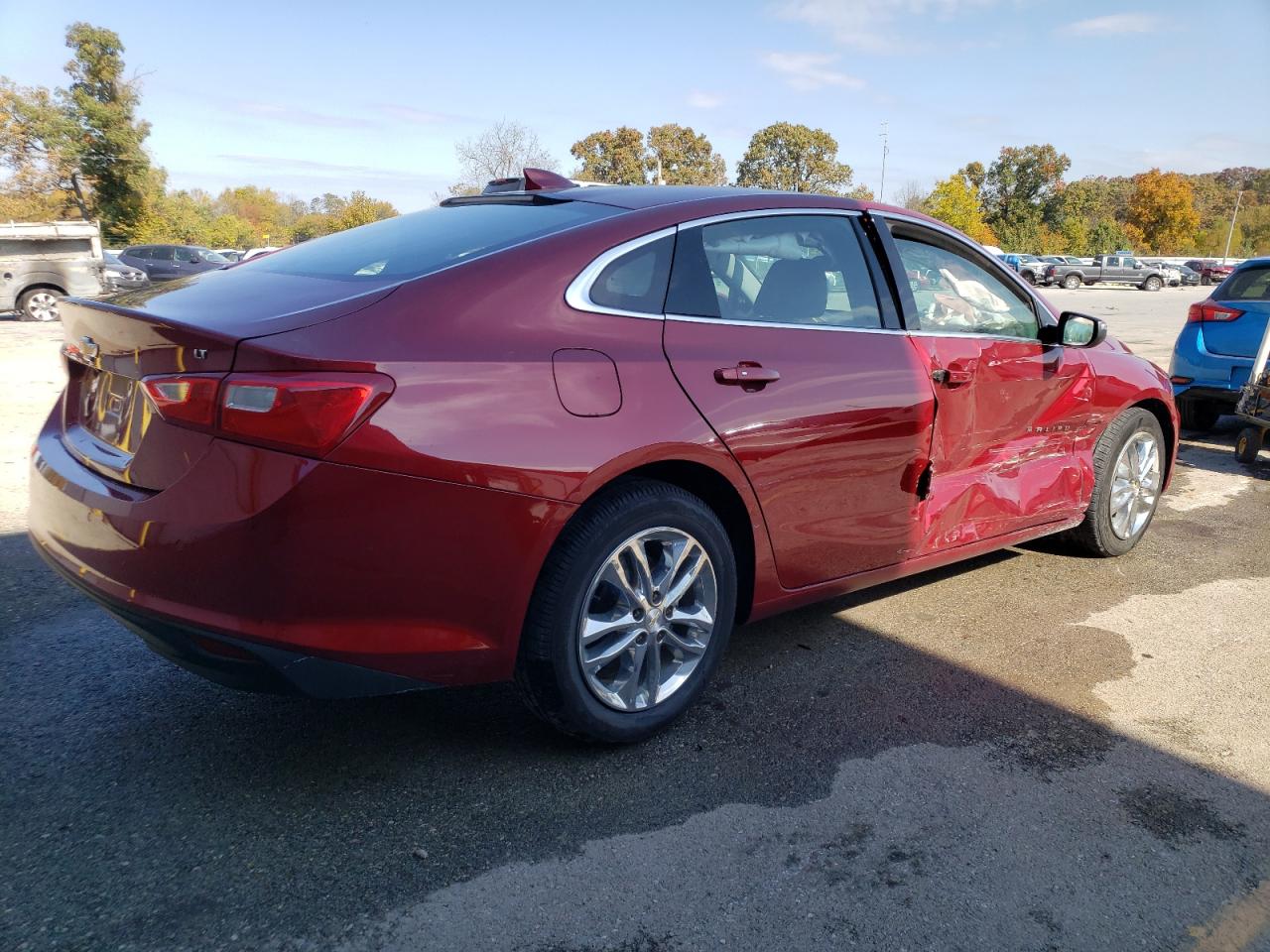 Photo 2 VIN: 1G1ZD5ST1JF134412 - CHEVROLET MALIBU 