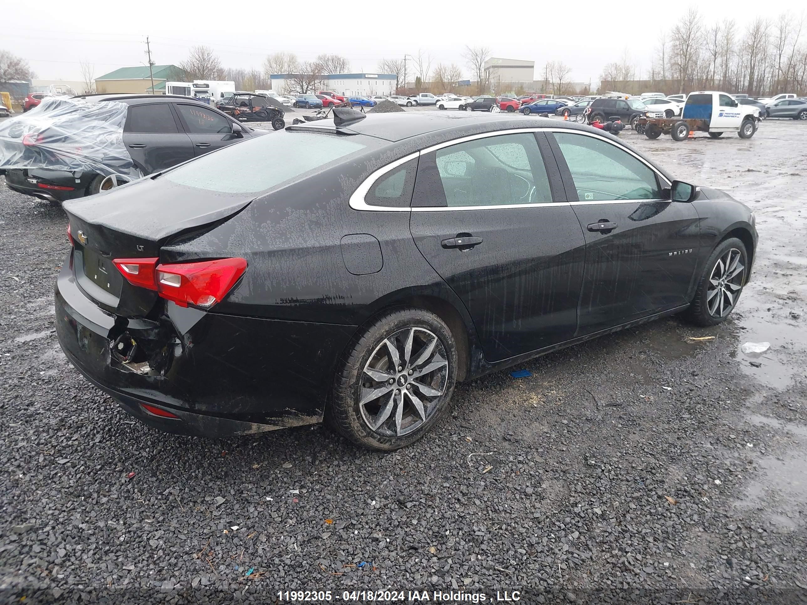 Photo 3 VIN: 1G1ZD5ST1JF201820 - CHEVROLET MALIBU 