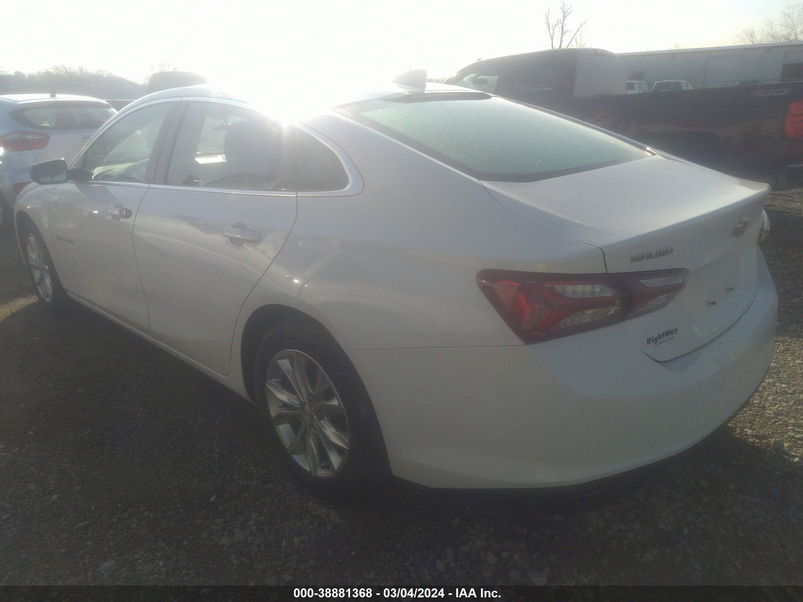 Photo 2 VIN: 1G1ZD5ST1LF105334 - CHEVROLET MALIBU 