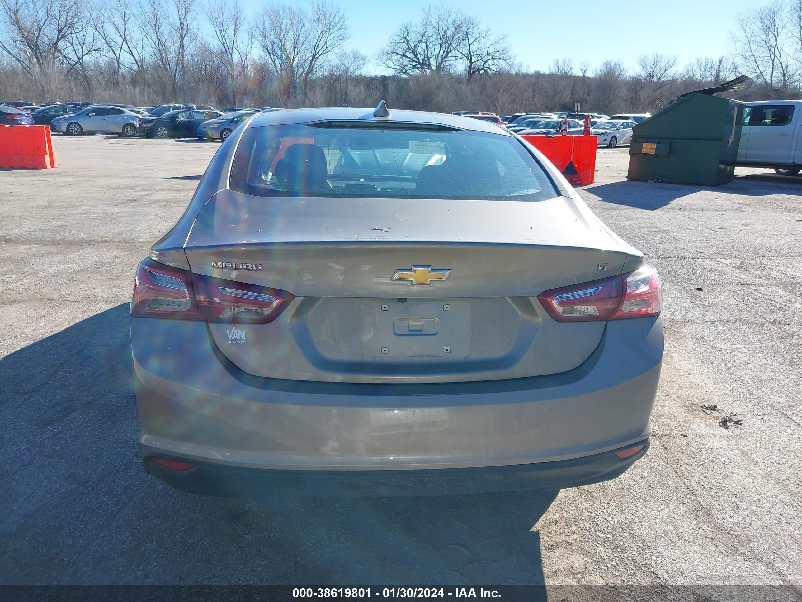 Photo 15 VIN: 1G1ZD5ST1NF166265 - CHEVROLET MALIBU 