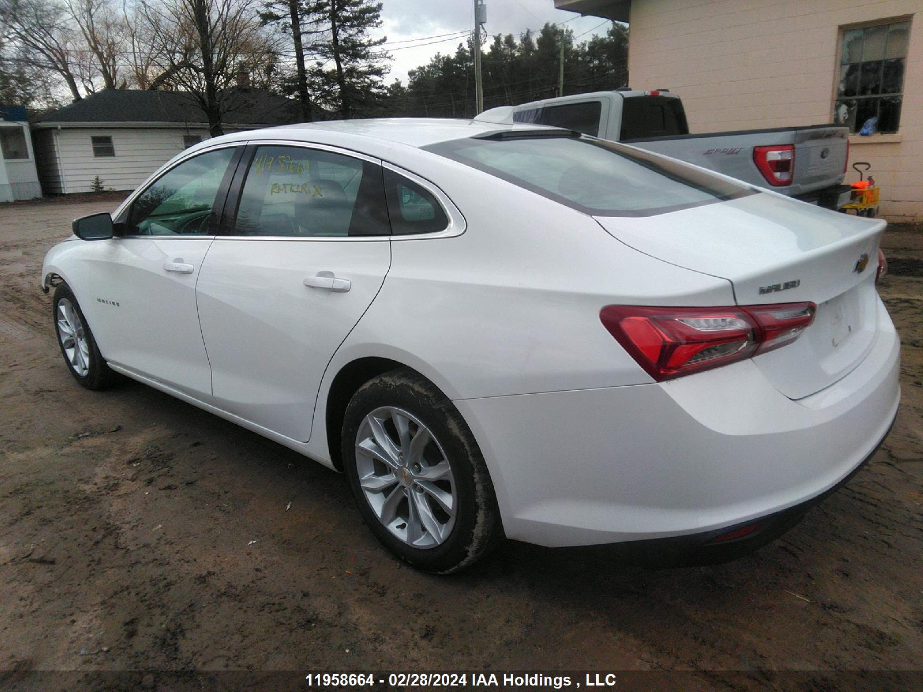 Photo 2 VIN: 1G1ZD5ST1NF179422 - CHEVROLET MALIBU 