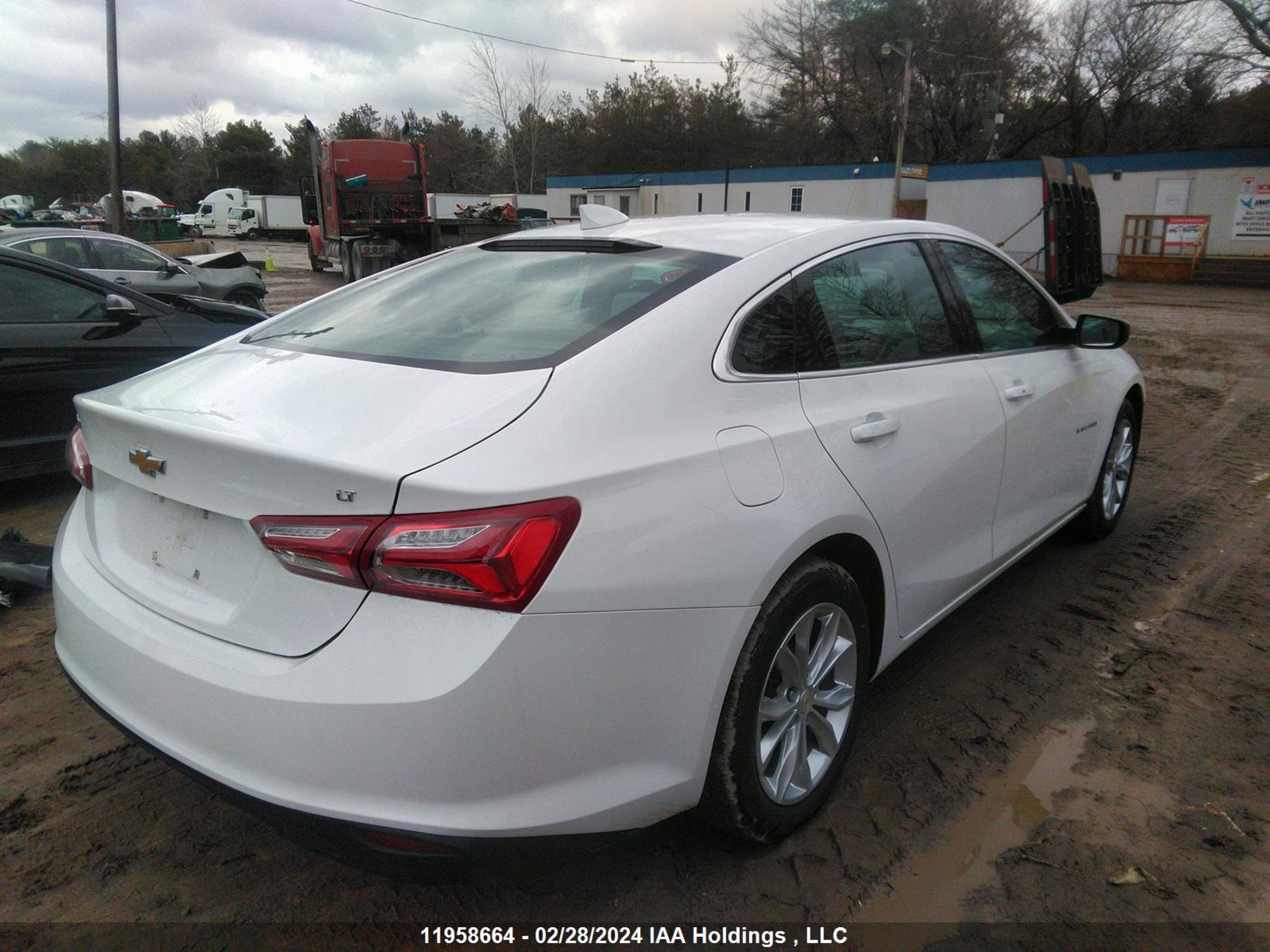 Photo 3 VIN: 1G1ZD5ST1NF179422 - CHEVROLET MALIBU 