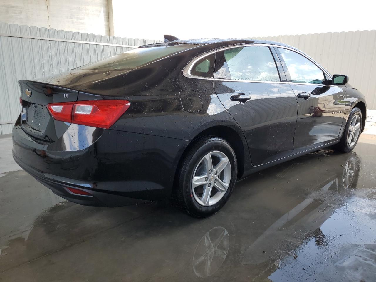 Photo 2 VIN: 1G1ZD5ST1RF168412 - CHEVROLET MALIBU 