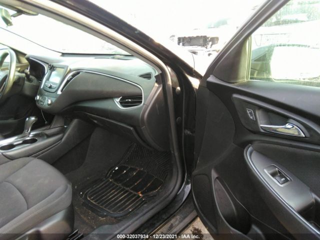 Photo 4 VIN: 1G1ZD5ST2JF132085 - CHEVROLET MALIBU 