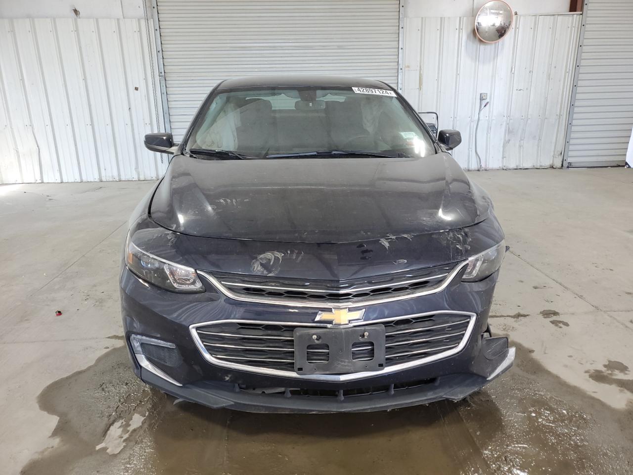 Photo 4 VIN: 1G1ZD5ST2JF252145 - CHEVROLET MALIBU 