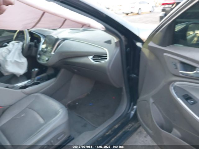 Photo 4 VIN: 1G1ZD5ST2JF266689 - CHEVROLET MALIBU 