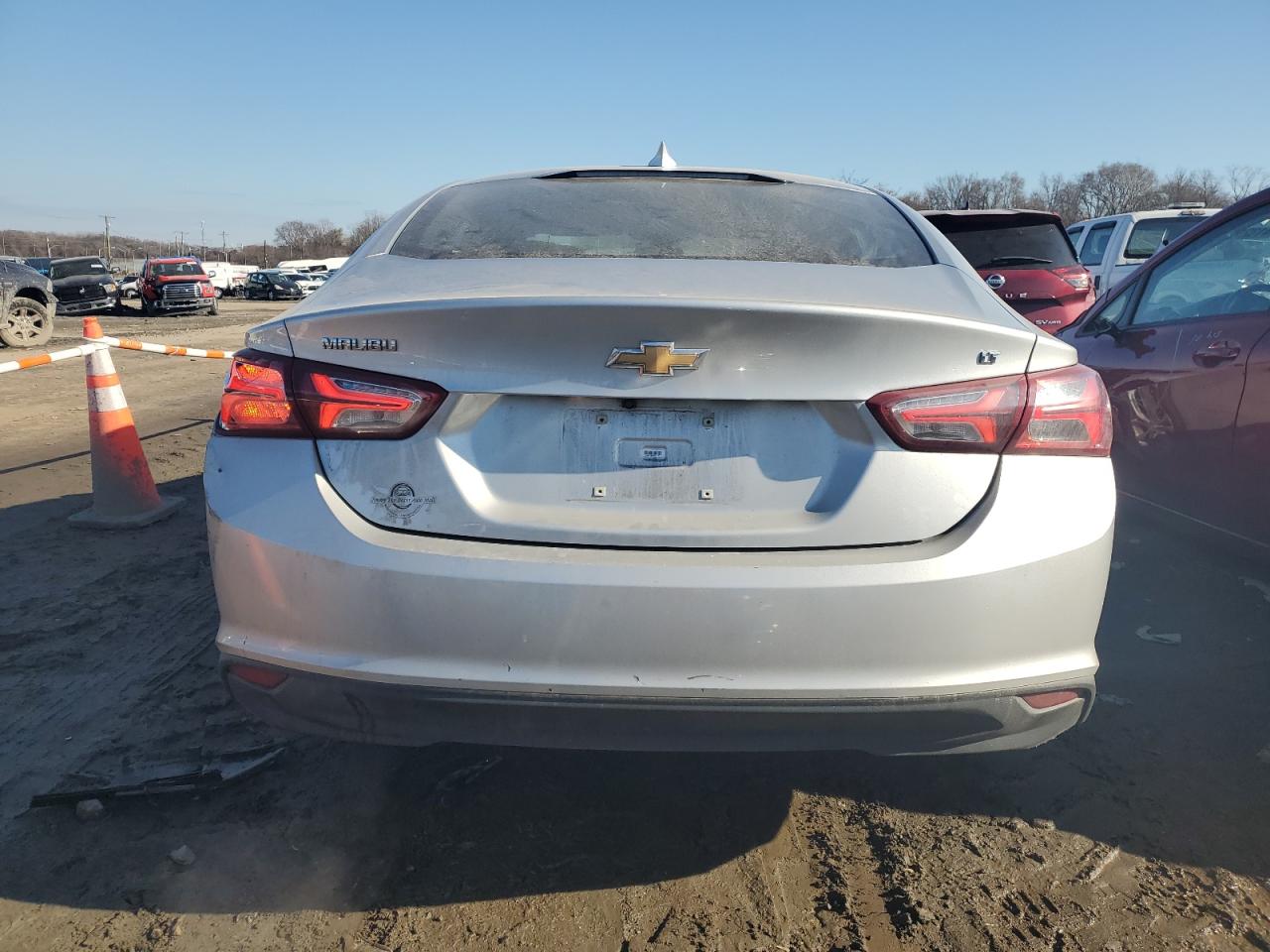 Photo 5 VIN: 1G1ZD5ST2KF184401 - CHEVROLET MALIBU 