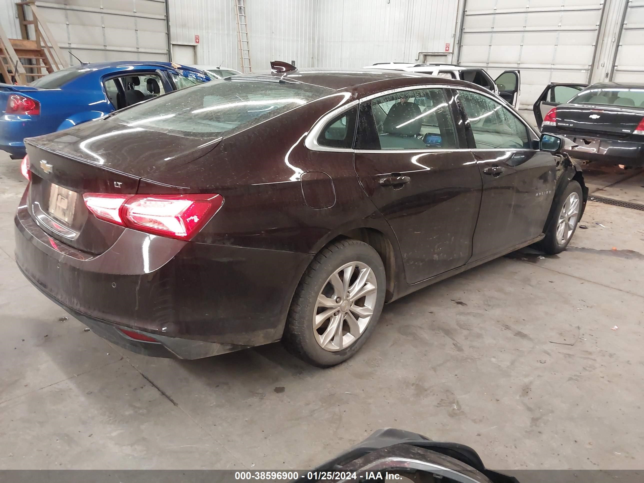 Photo 3 VIN: 1G1ZD5ST2LF128301 - CHEVROLET MALIBU 