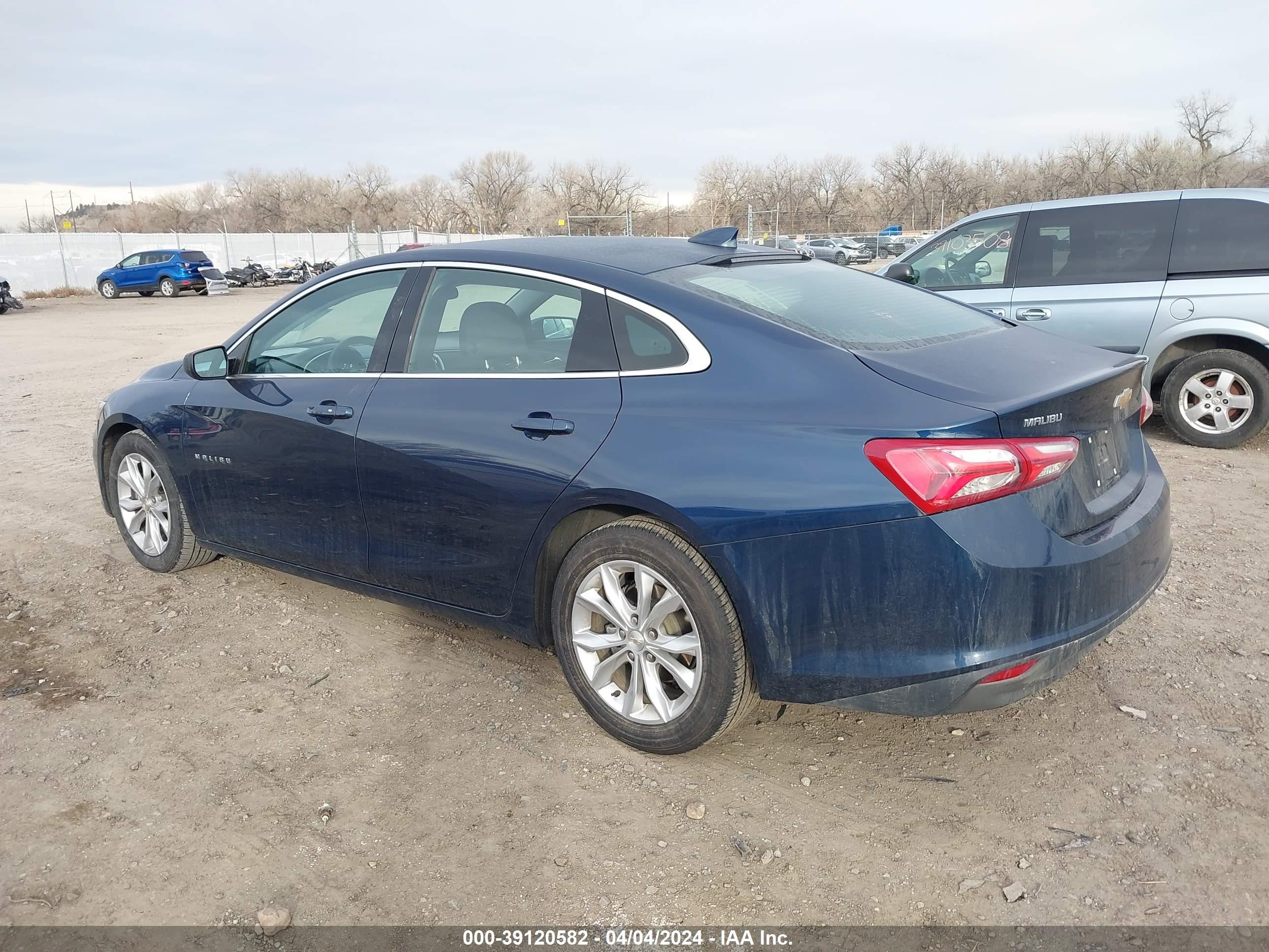 Photo 2 VIN: 1G1ZD5ST2NF161592 - CHEVROLET MALIBU 