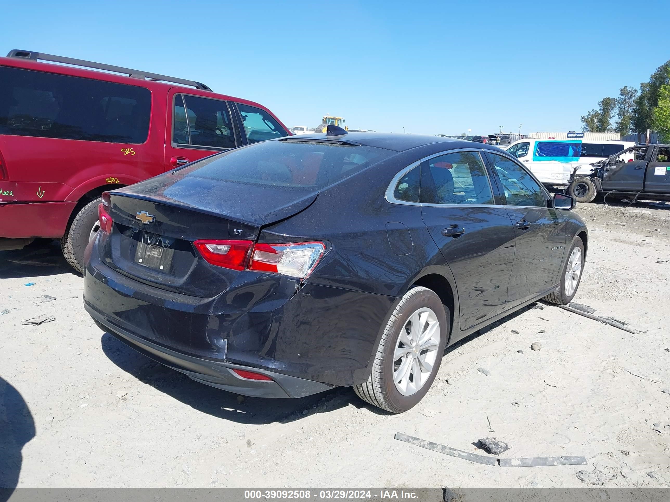 Photo 3 VIN: 1G1ZD5ST2PF187810 - CHEVROLET MALIBU 