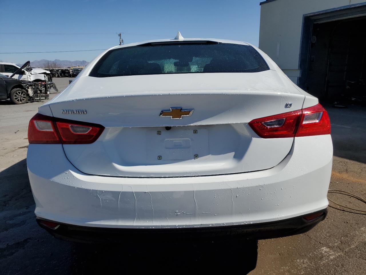 Photo 5 VIN: 1G1ZD5ST2PF205853 - CHEVROLET MALIBU 