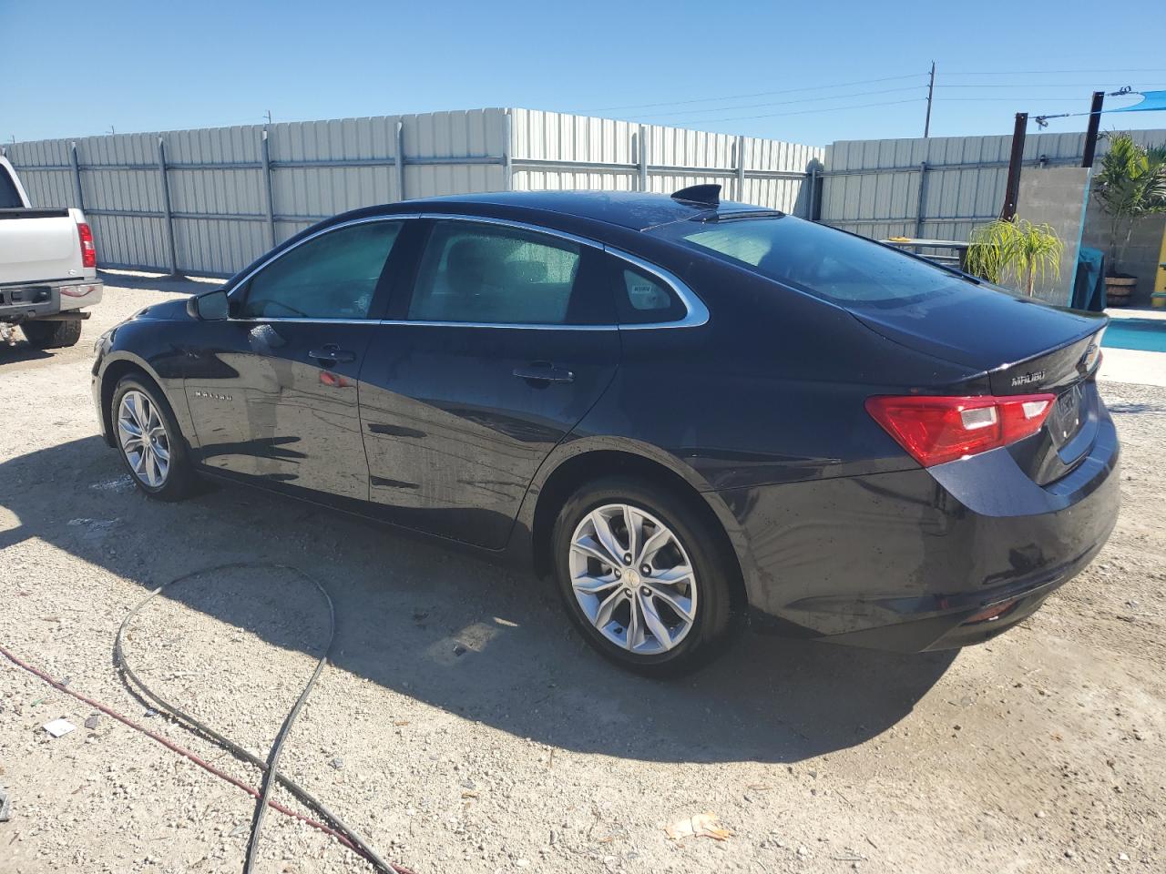 Photo 1 VIN: 1G1ZD5ST2PF239808 - CHEVROLET MALIBU 