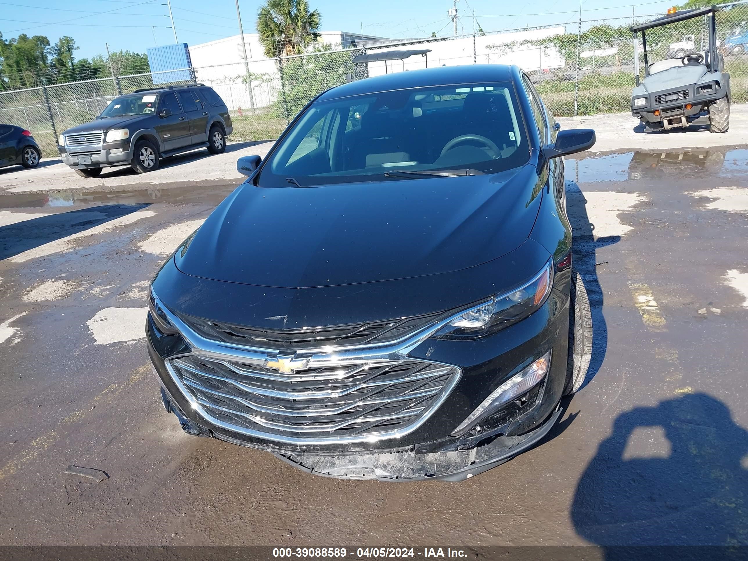 Photo 5 VIN: 1G1ZD5ST2RF111619 - CHEVROLET MALIBU 