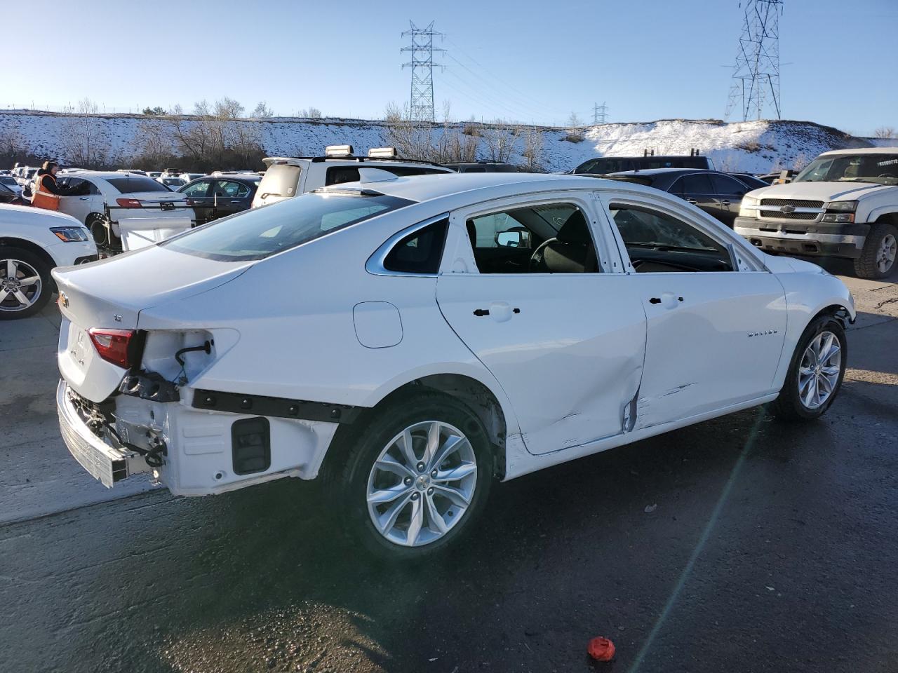 Photo 2 VIN: 1G1ZD5ST2RF112947 - CHEVROLET MALIBU 