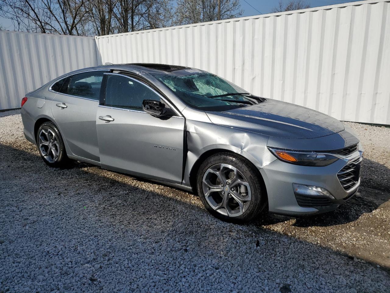 Photo 3 VIN: 1G1ZD5ST2RF139372 - CHEVROLET MALIBU 