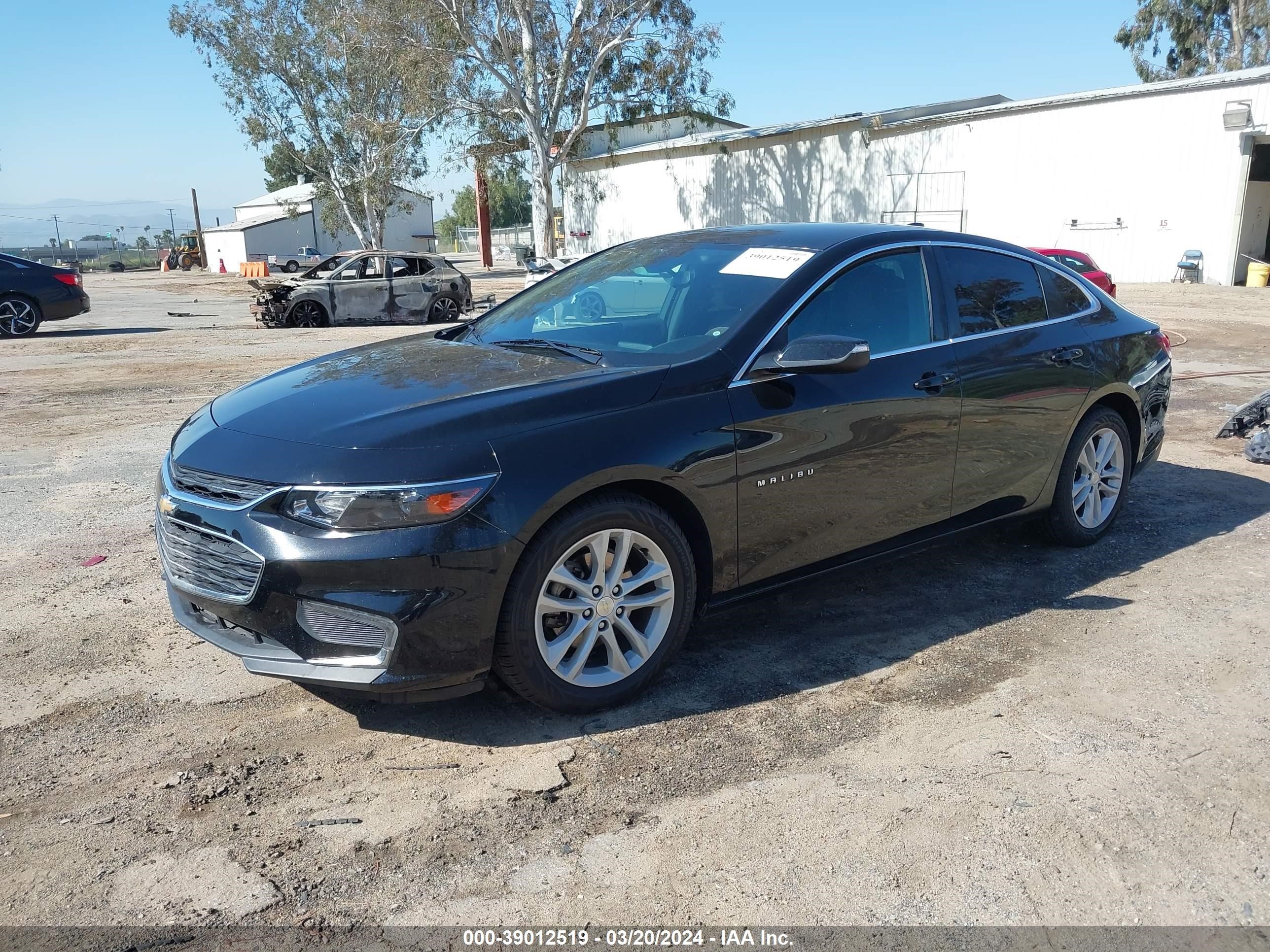 Photo 1 VIN: 1G1ZD5ST3JF183241 - CHEVROLET MALIBU 