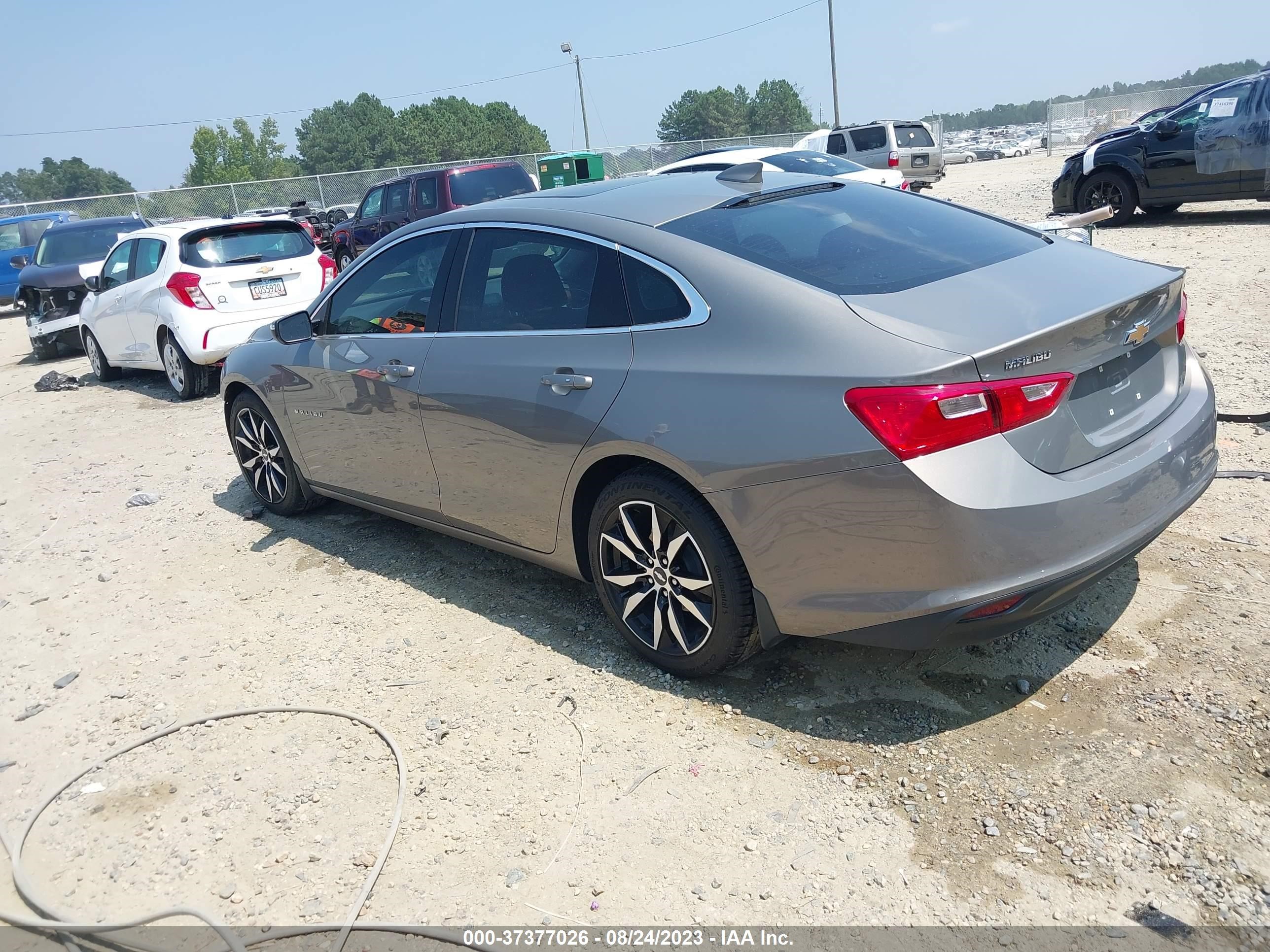 Photo 2 VIN: 1G1ZD5ST3JF243812 - CHEVROLET MALIBU 