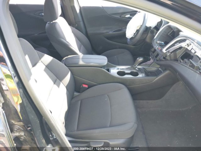 Photo 4 VIN: 1G1ZD5ST3KF121226 - CHEVROLET MALIBU 